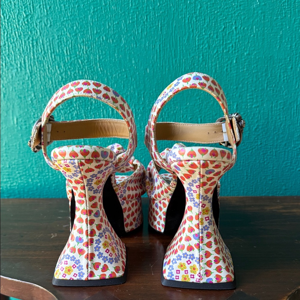 Fluevog x Anna Sui Munster Sandals 8 - Picture 5 of 7